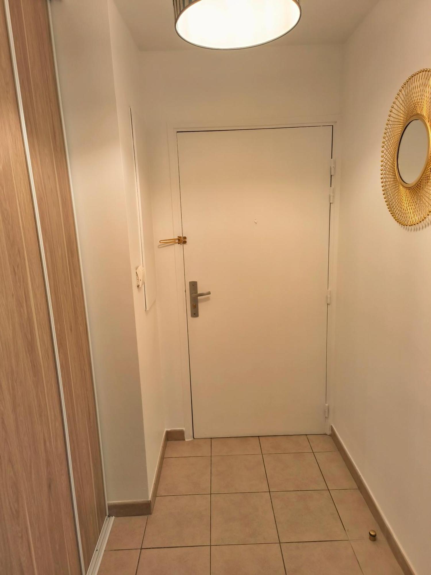 Neuf, Calme, 10 Minutes Du Centre De Paris Apartamento Saint-Denis-en-Margeride Exterior foto