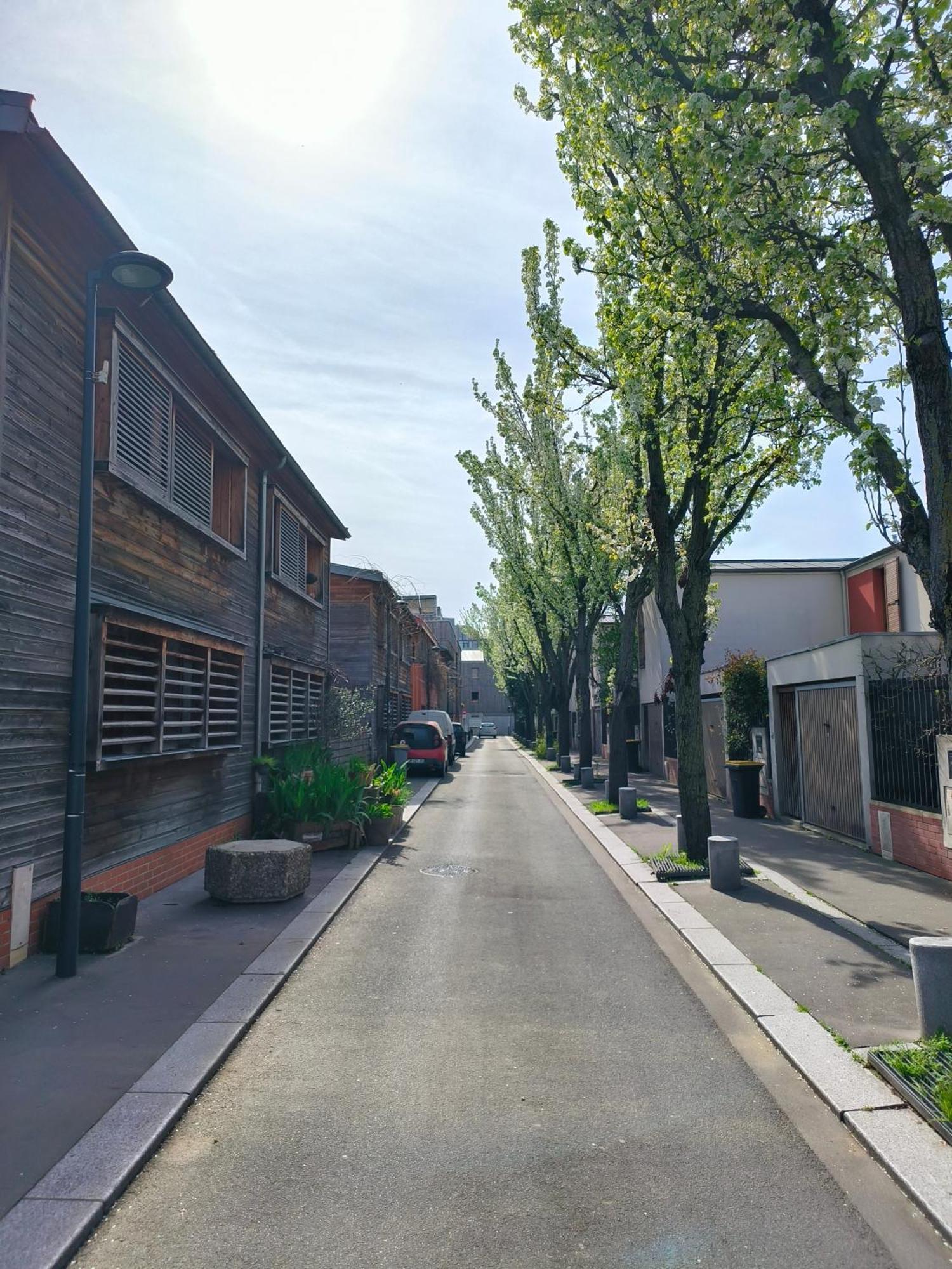 Neuf, Calme, 10 Minutes Du Centre De Paris Apartamento Saint-Denis-en-Margeride Exterior foto